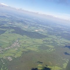 Flugwegposition um 14:42:00: Aufgenommen in der Nähe von Okres Klatovy, Tschechien in 2101 Meter